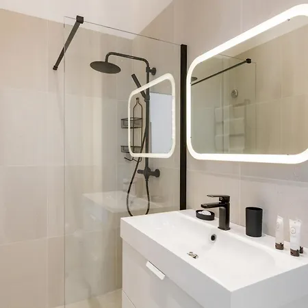 A3 175blo-paris Convention شقة *